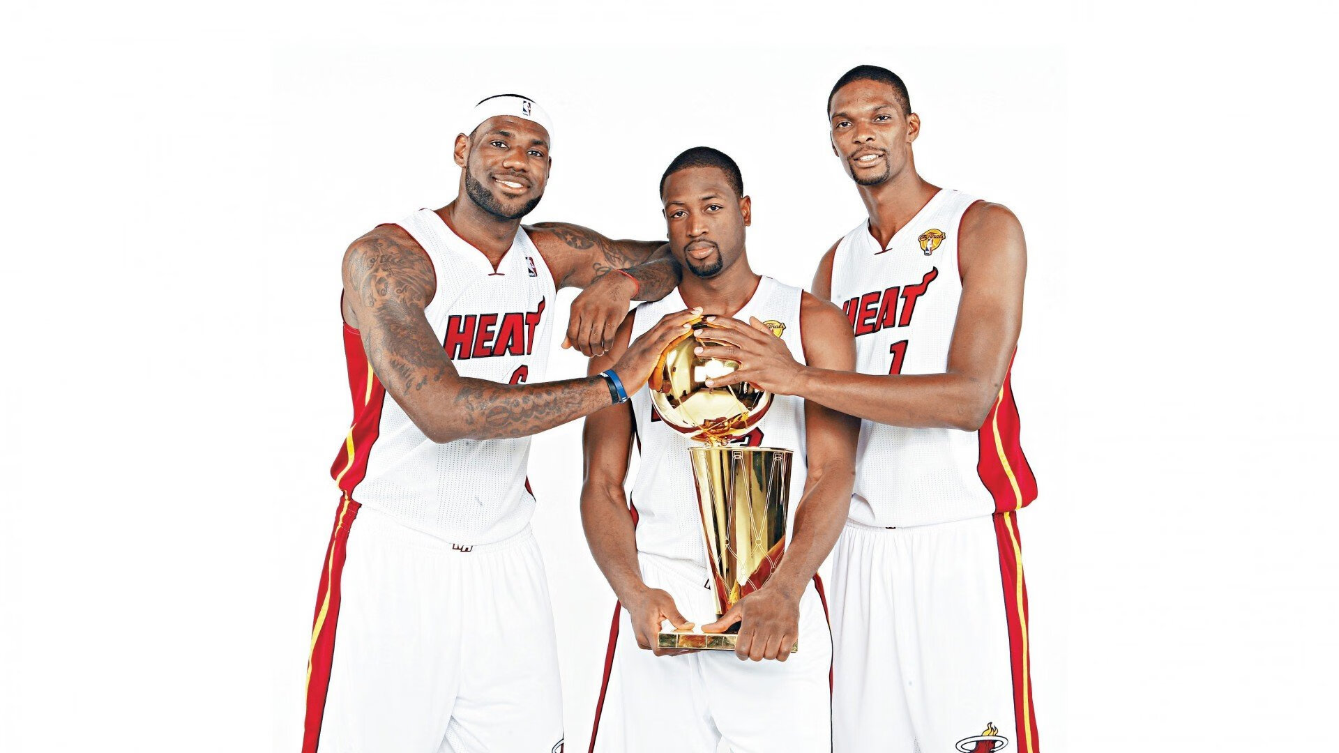 乐动体育平台-体坛魔幻现实,上海海港备战NBA,辽宁本钢征战德国杯,网友调侃德约科维奇躺枪
